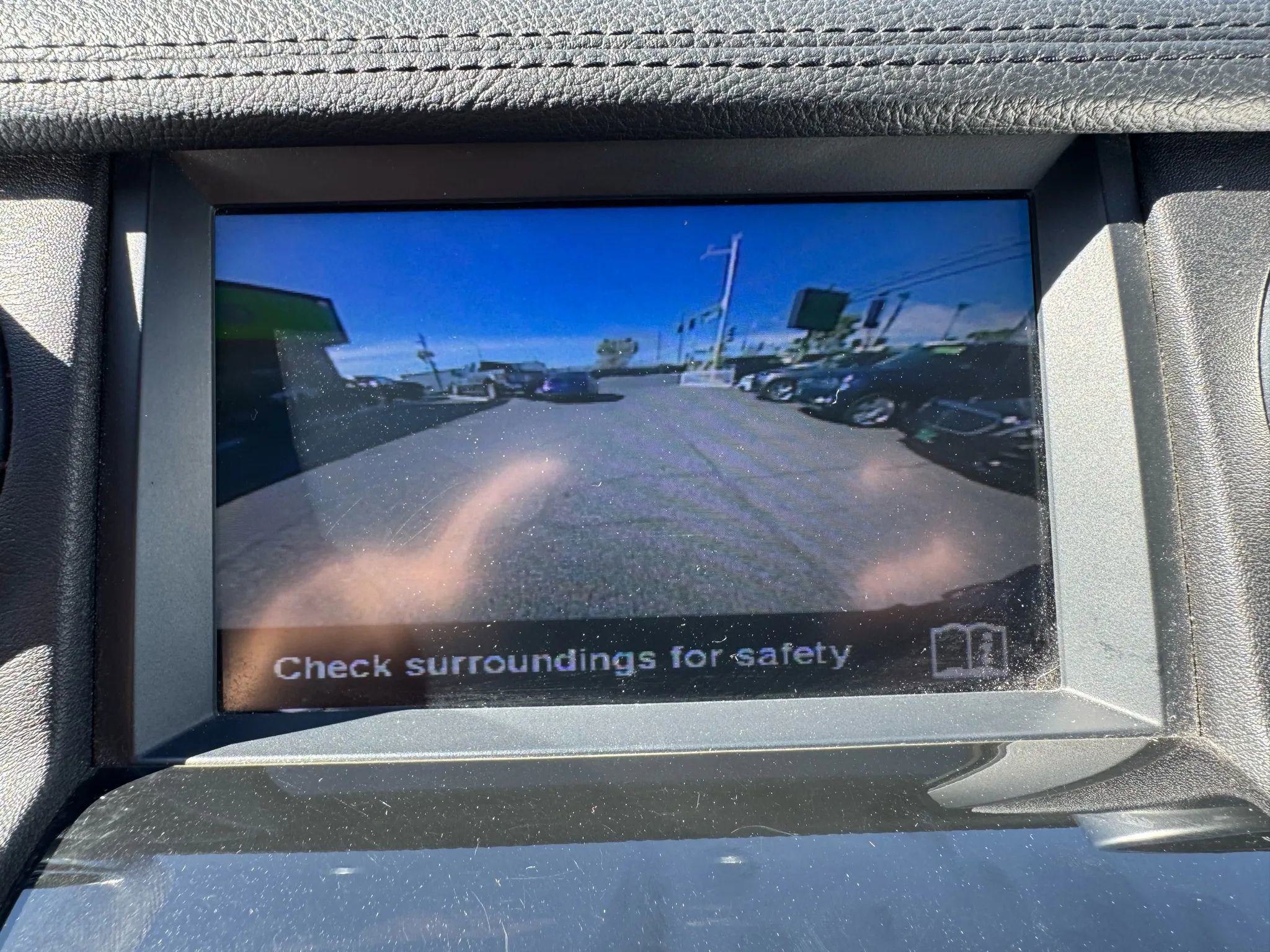 Used 2015 Land Rover LR4 HSE image 30