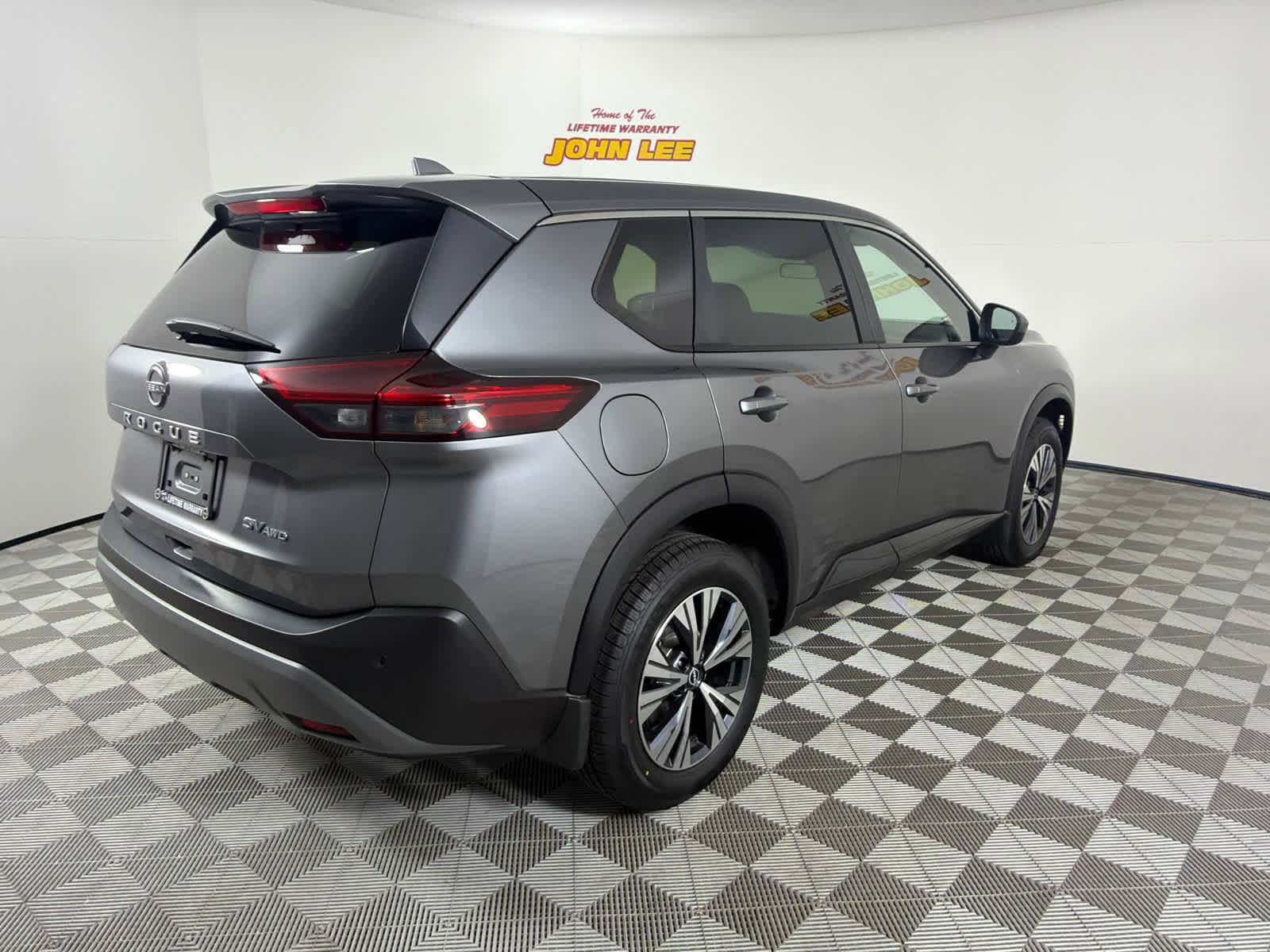 Used 2023 Nissan Rogue SV AWD/4WD image 6