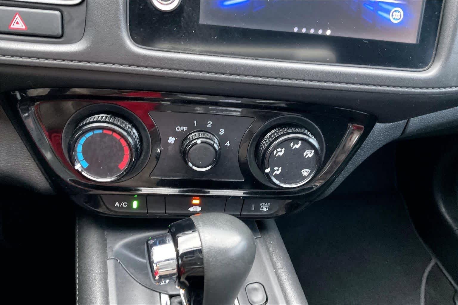 Used 2020 Honda HR-V Sport image 32