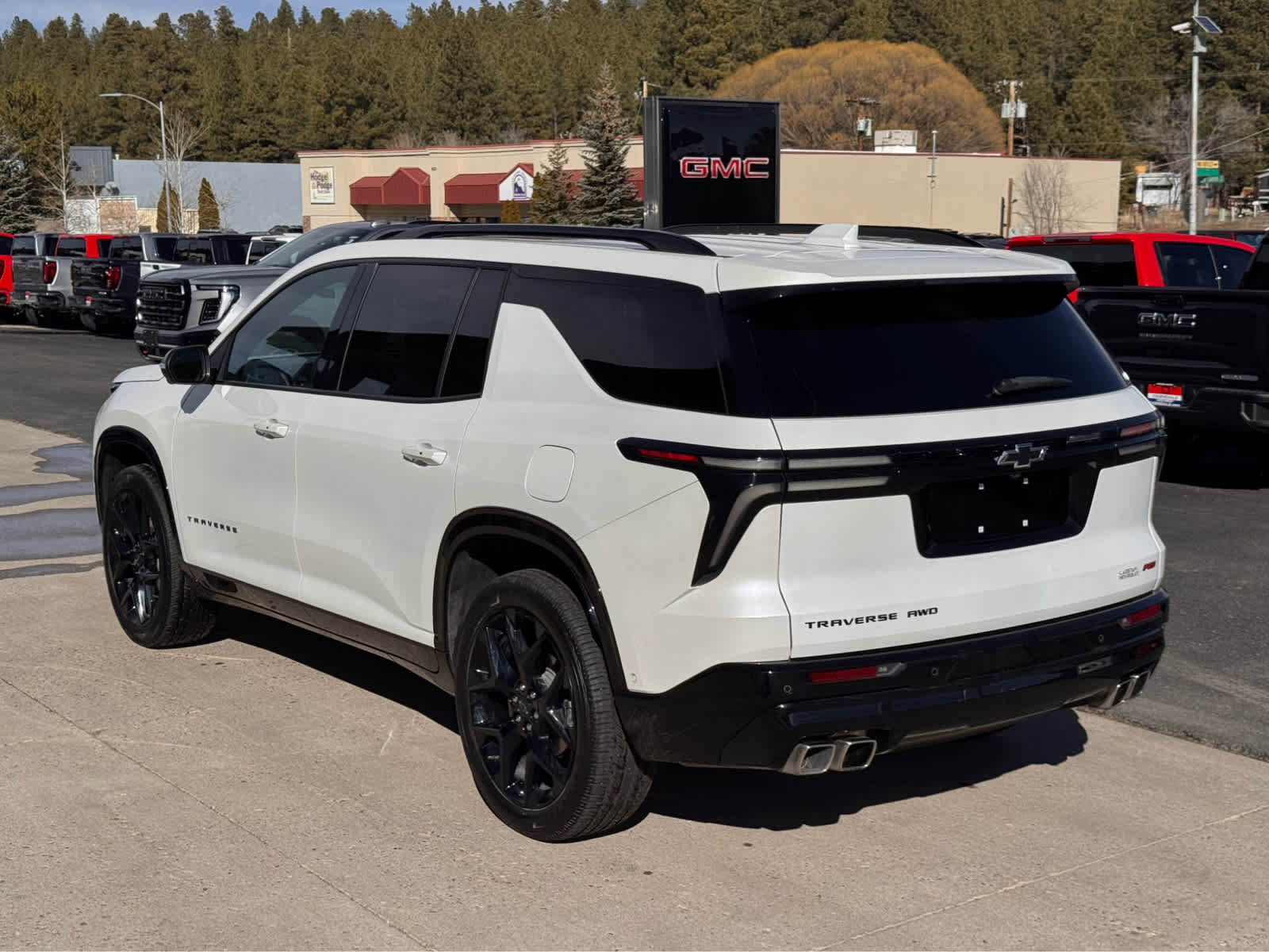 Used 2024 Chevrolet Traverse RS w/ LPO, Floor Liner Package image 3