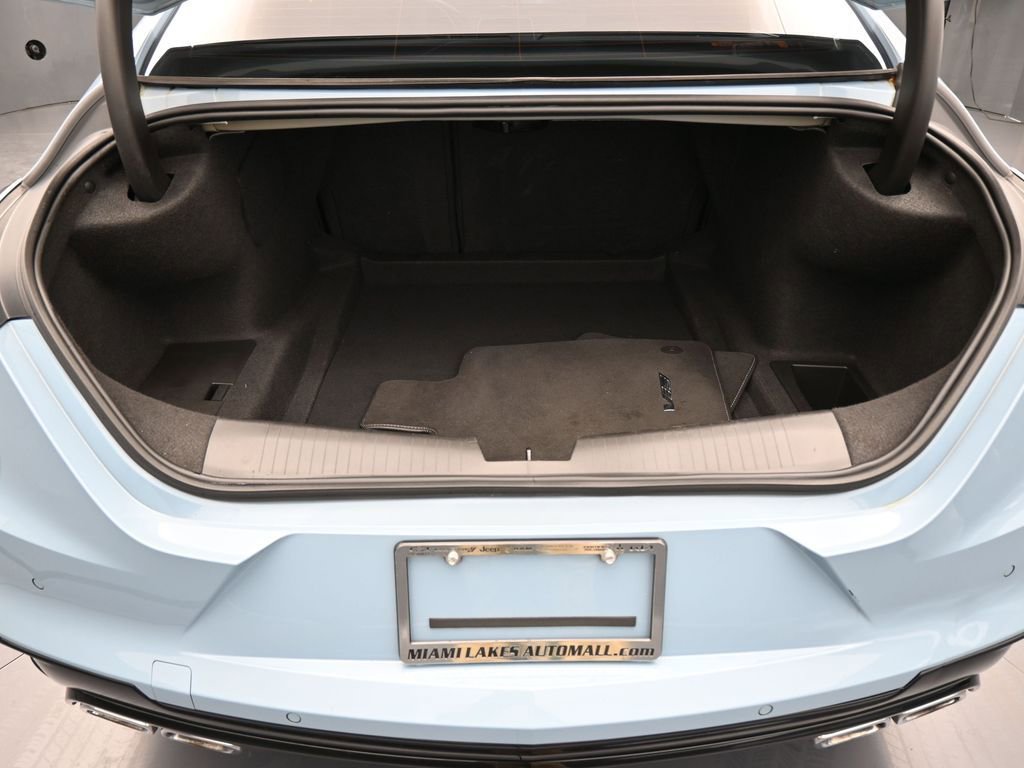 Used 2025 Cadillac CT4 V RWD image 38
