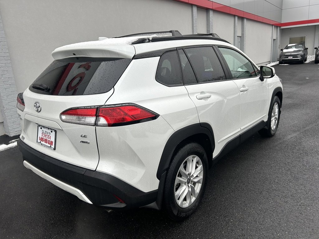 Used 2023 Toyota Corolla Cross LE image 5