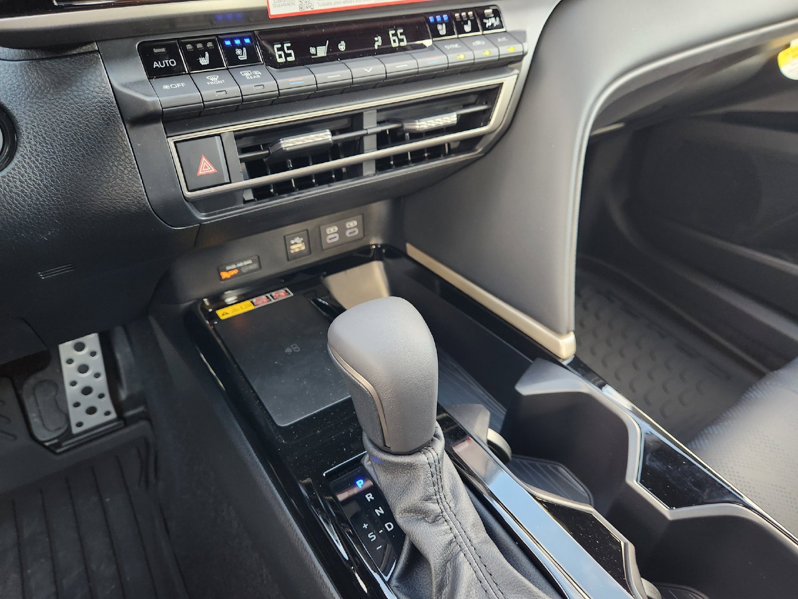 New 2026 Toyota Camry XSE w/ Premium Package FWD image 21