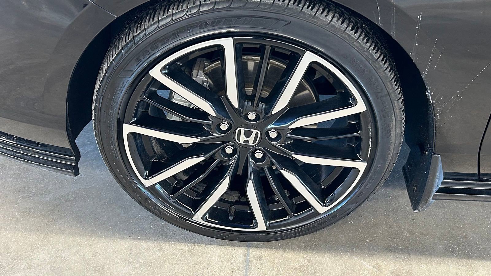 Used 2023 Honda Accord Touring image 8