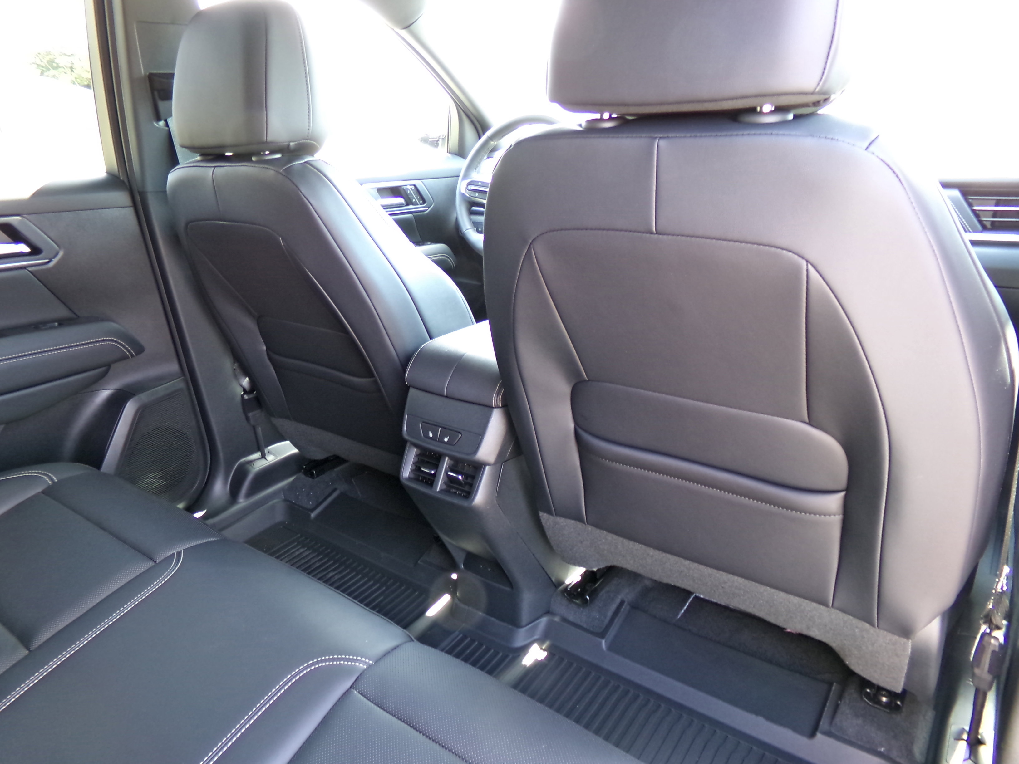 New 2026 GMC Terrain Elevation image 14