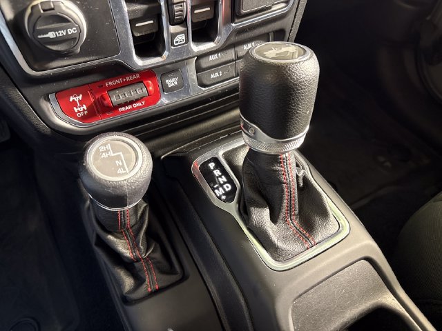 Used 2020 Jeep Wrangler Unlimited Rubicon AWD/4WD image 37