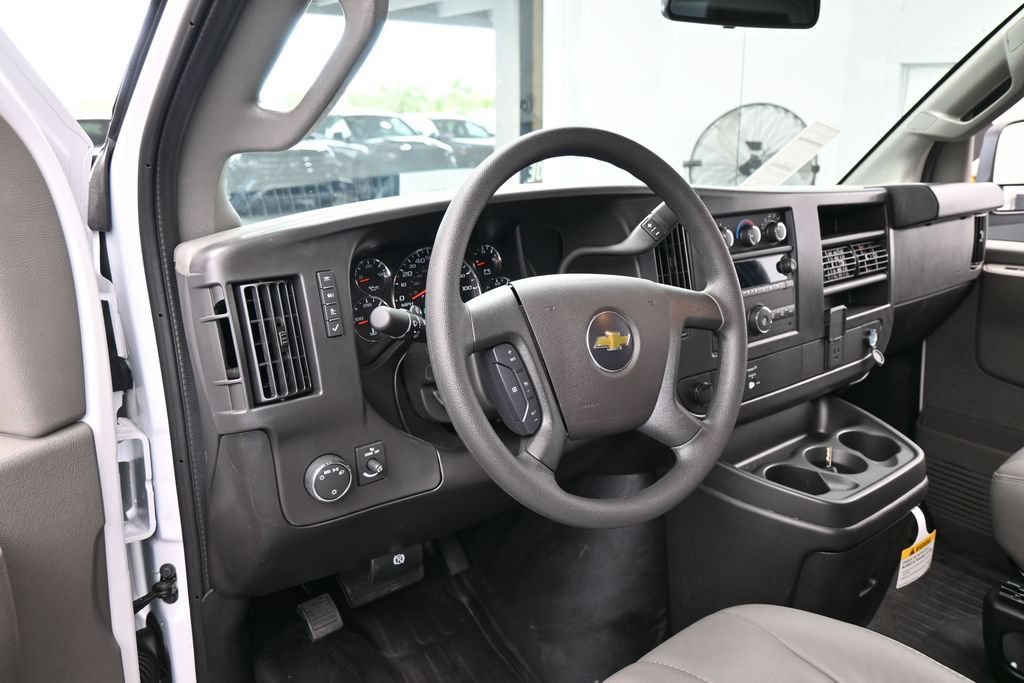 New 2026 Chevrolet Express 2500 Extended w/ Driver Convenience Package RWD image 10