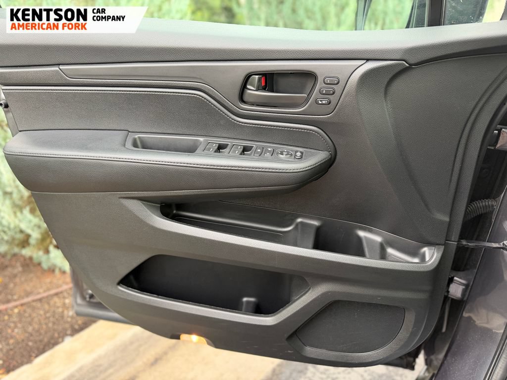 Used 2025 Honda Odyssey EX-L image 19