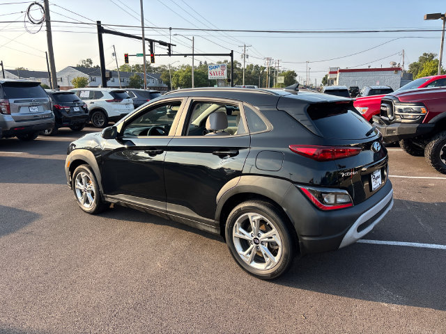 Used 2023 Hyundai Kona SEL w/ Cargo Package AWD/4WD image 4