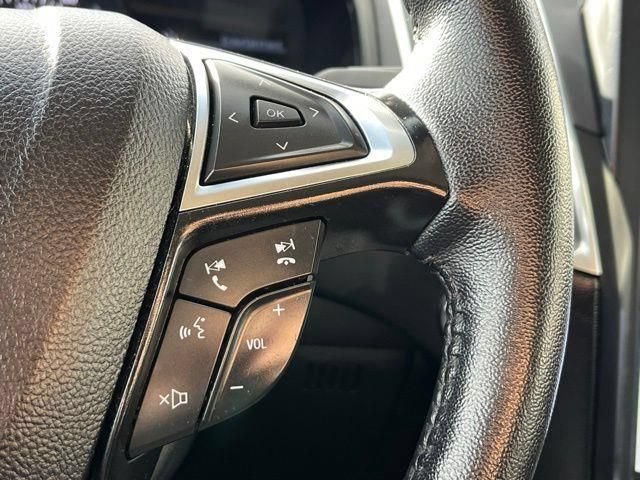Used 2023 Ford Edge Titanium AWD/4WD image 31