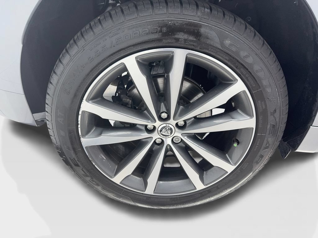 Used 2026 Jaguar F-PACE R-Dynamic S AWD/4WD image 13