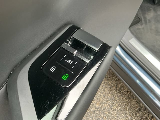 Certified 2025 Volvo EX90 Ultra AWD/4WD image 22