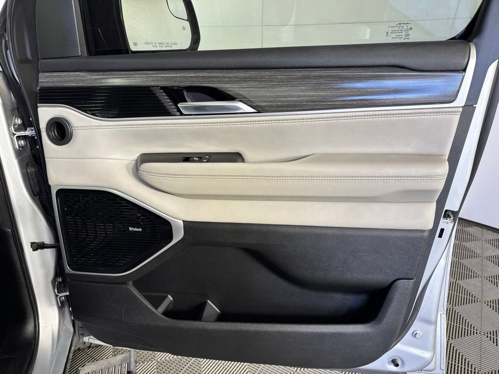 Certified 2023 Jeep Wagoneer Series III w/ Premium Group I AWD/4WD image 55