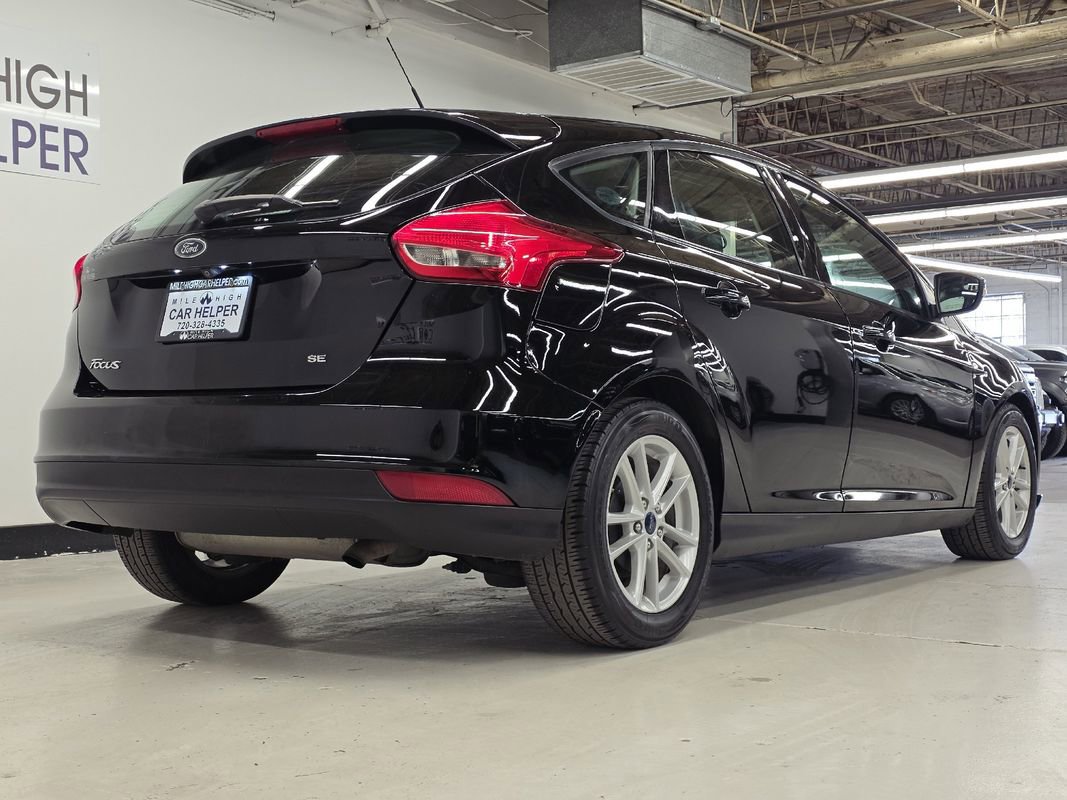 Used 2018 Ford Focus SE w/ Cold Weather Package FWD image 18