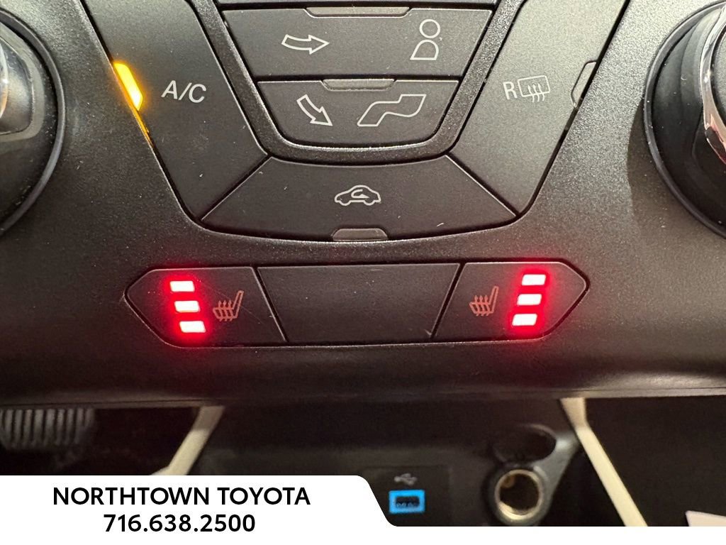 Used 2017 Ford Fusion SE FWD image 11