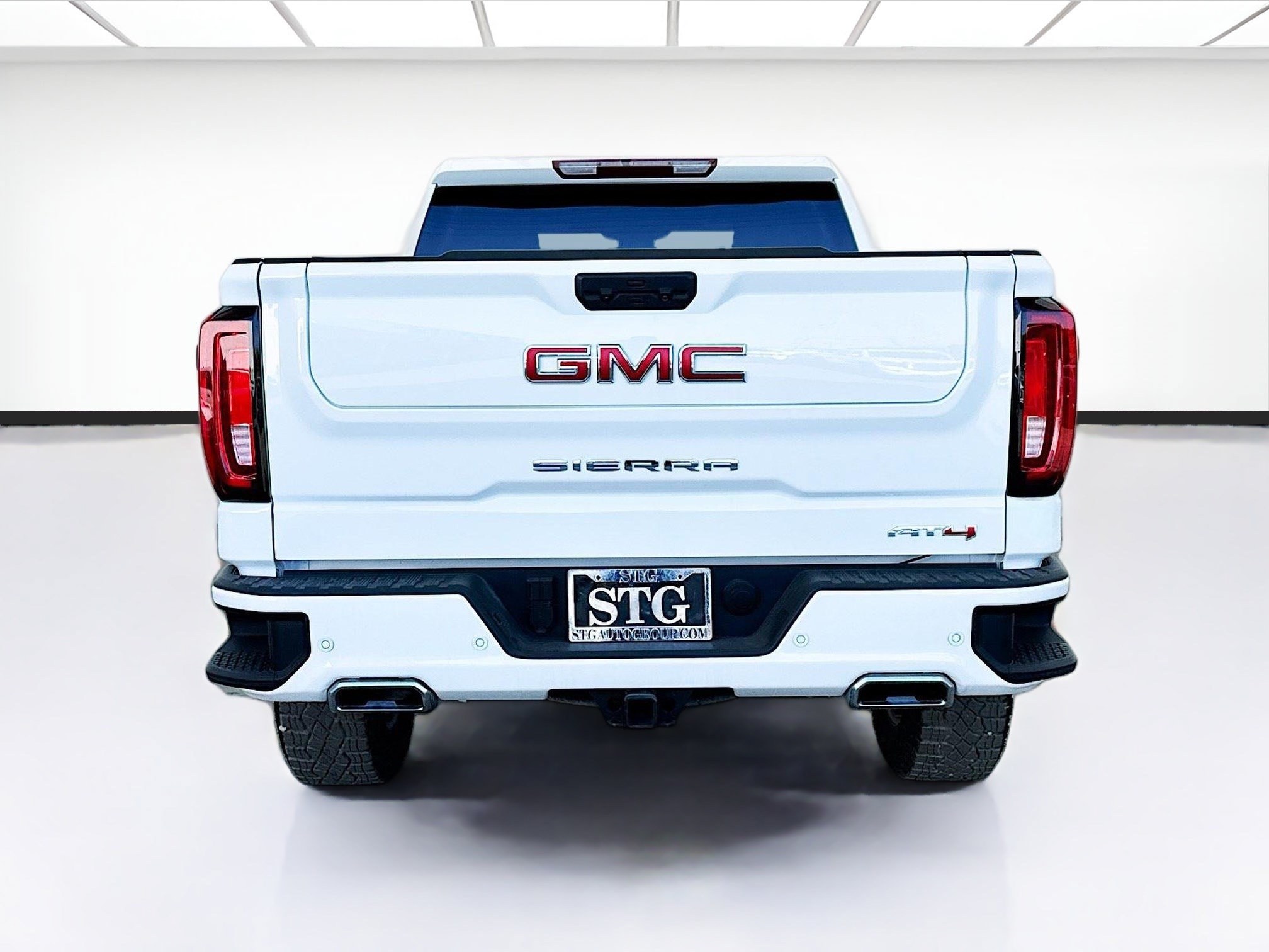 Used 2025 GMC Sierra 1500 AT4 AWD/4WD image 5