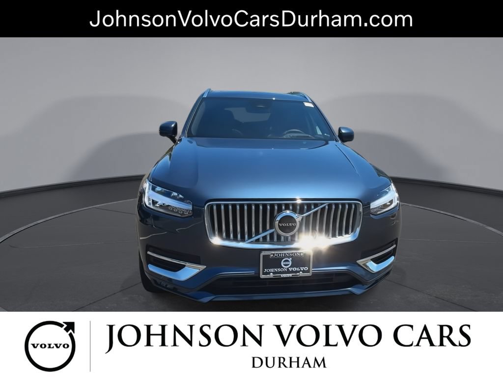 Used 2023 Volvo XC90 B6 Ultimate w/ Protection Package Premier AWD/4WD image 3