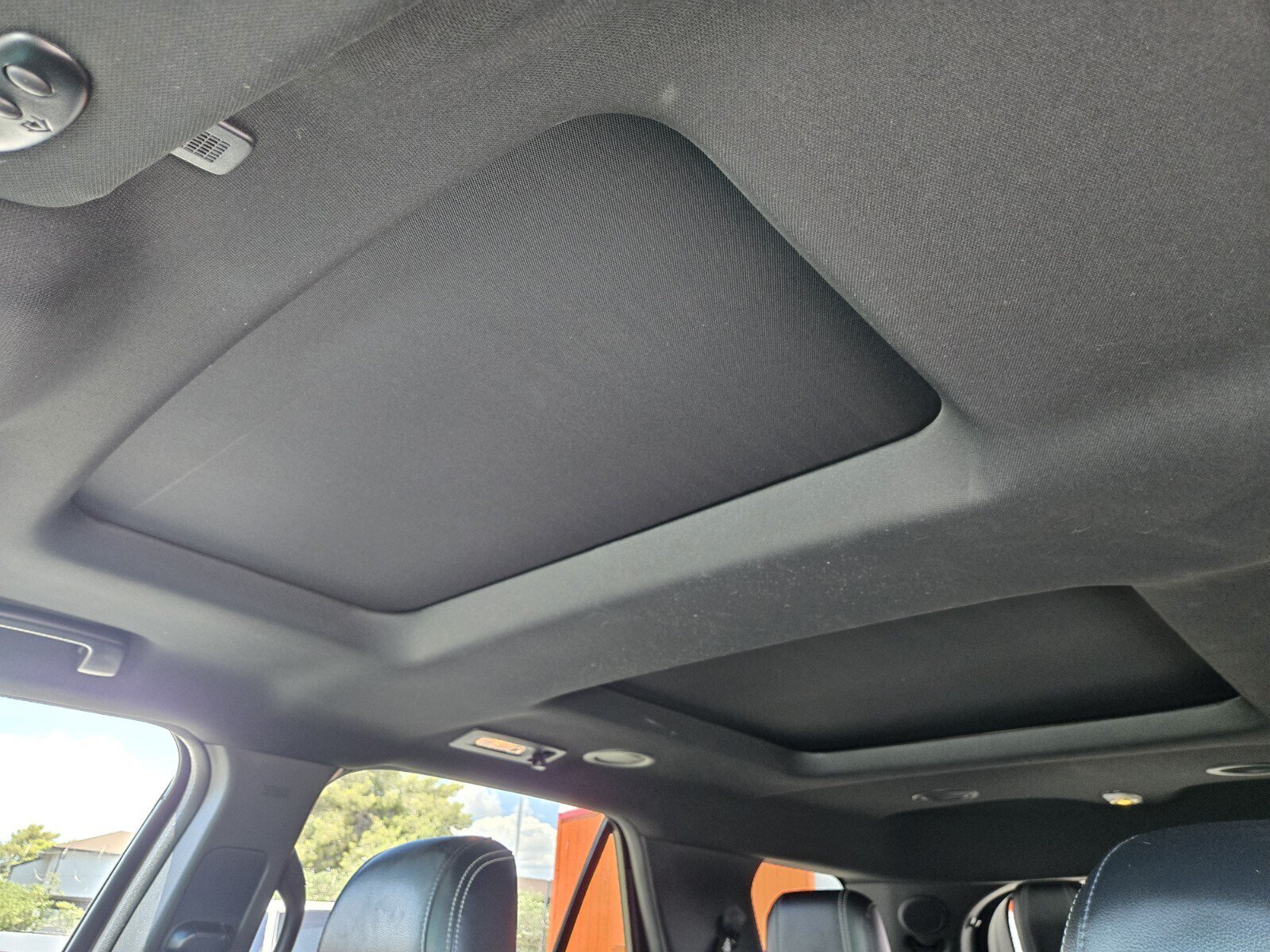 Used 2016 Ford Explorer Limited w/ Equipment Group 301A FWD image 8