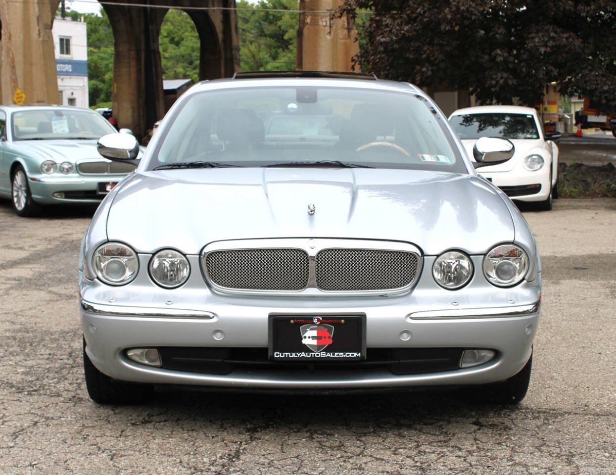 Used 2007 Jaguar XJ8 L RWD image 2
