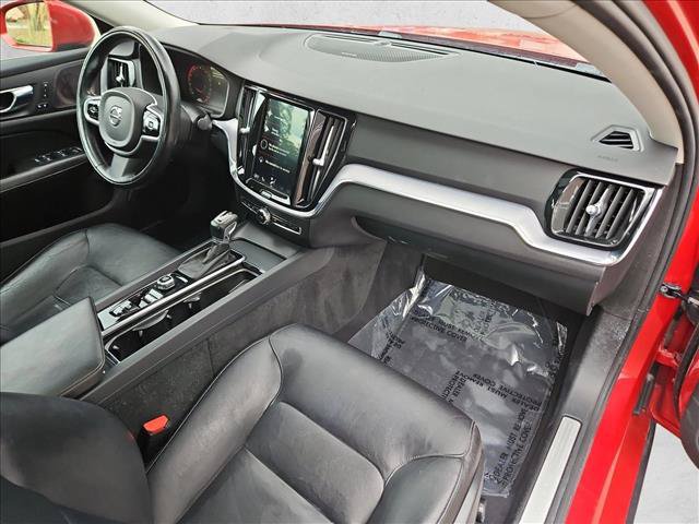 Used 2020 Volvo S60 T6 Momentum AWD/4WD image 24