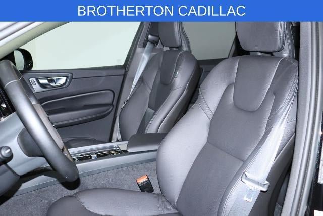 Used 2025 Volvo XC60 B5 Plus AWD/4WD image 20