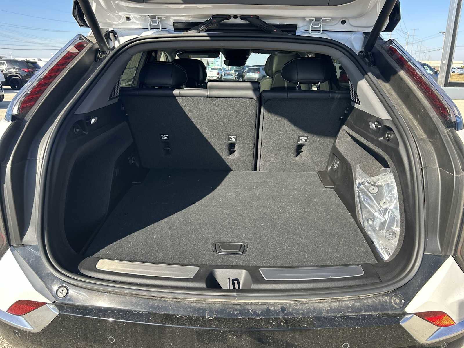 New 2025 Cadillac Optiq Luxury 1 image 25