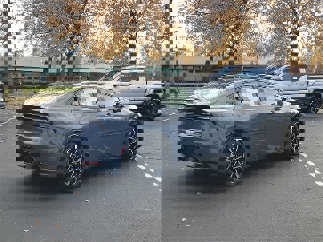 New 2026 Toyota Prius Plug-In Hybrid image 4