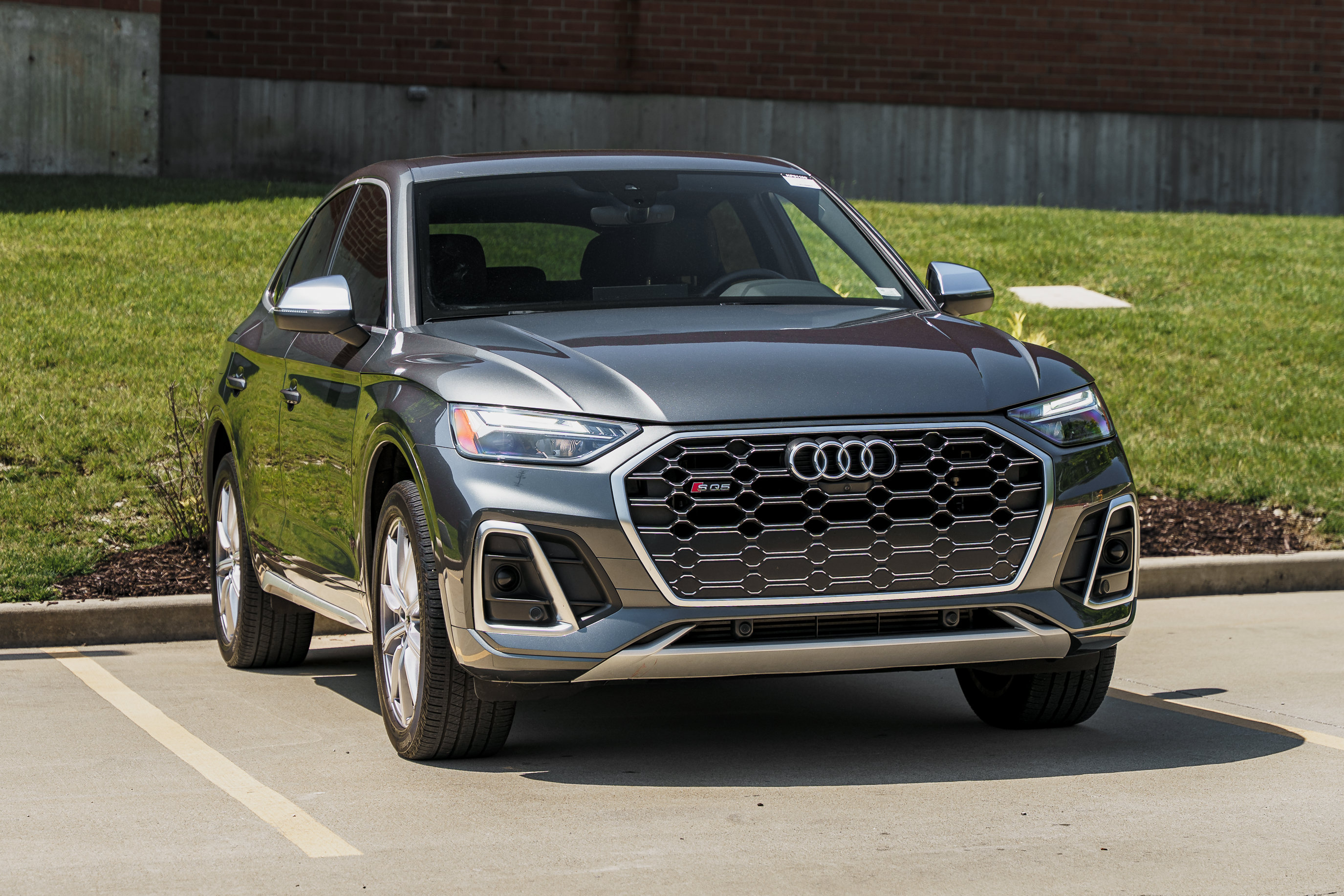 Used 2023 Audi SQ5 Premium Plus w/ Premium Plus Package AWD/4WD image 2