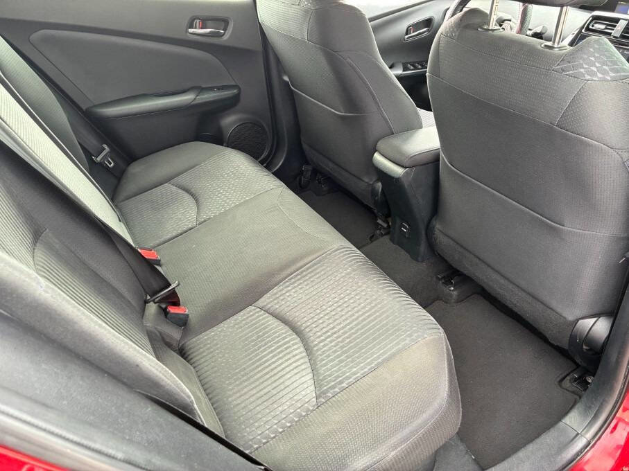 Used 2016 Toyota Prius Three Touring image 27