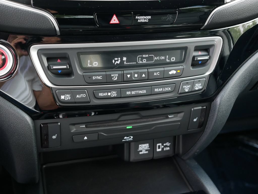 Used 2022 Honda Pilot Touring image 19