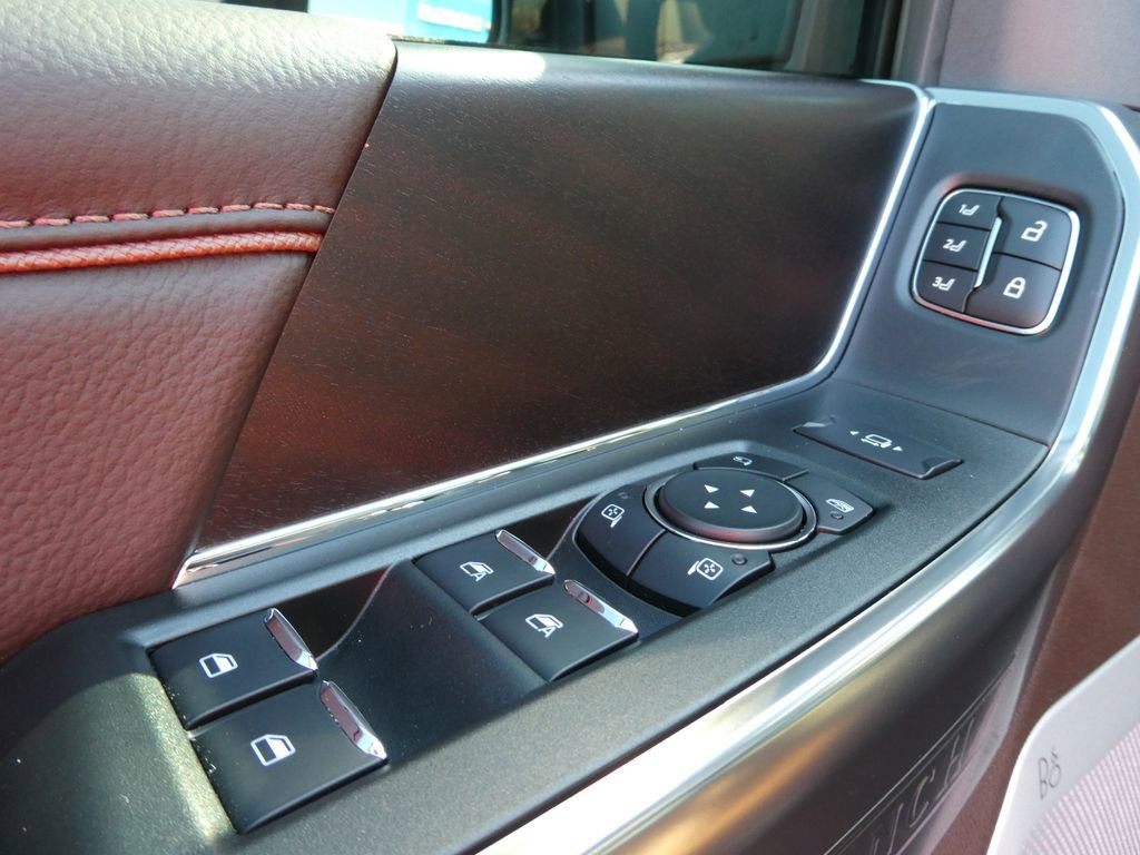 Used 2025 Ford F250 King Ranch AWD/4WD image 24