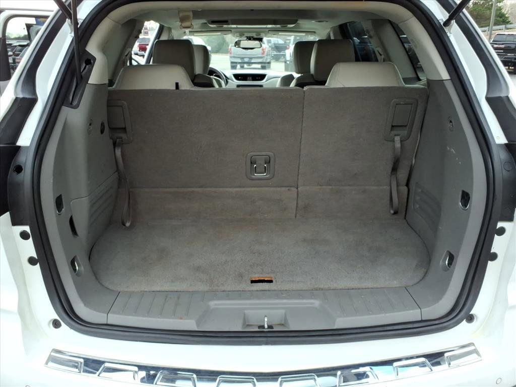 Used 2017 Chevrolet Traverse Premier w/ LPO, 'HIT The Road' Package image 18