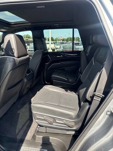 Used 2023 Cadillac Escalade Sport w/ Touring Package AWD/4WD image 7