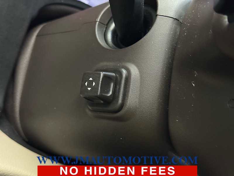 Used 2015 GMC Yukon Denali w/ Touring Package image 46