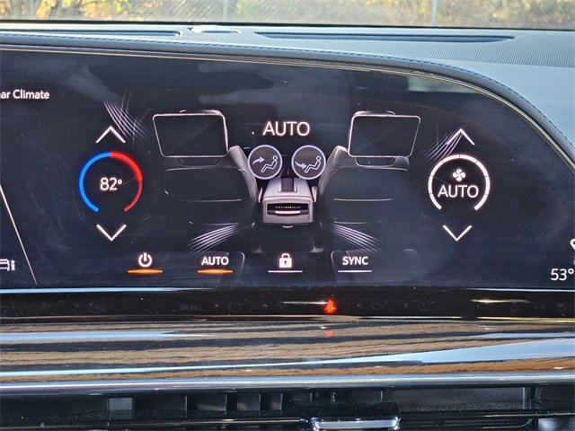 Used 2023 Cadillac Escalade ESV Premium Luxury image 22