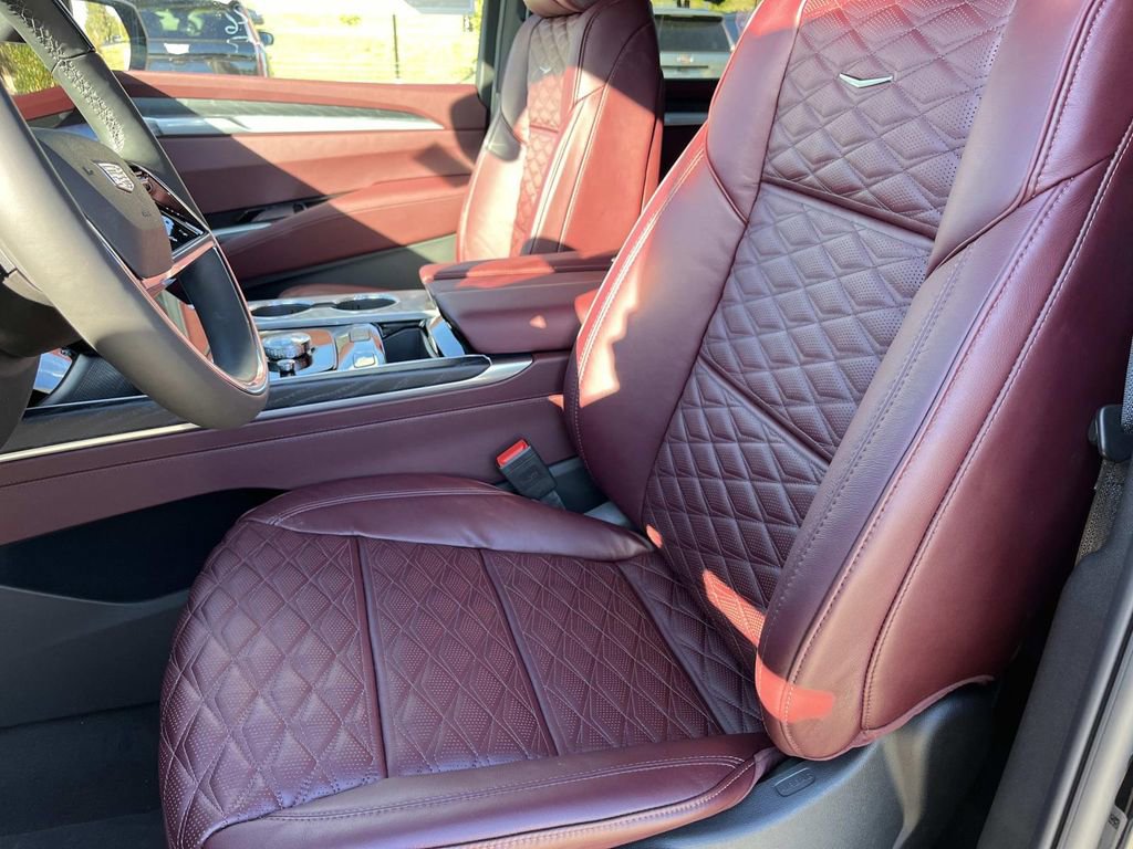 New 2026 Cadillac Escalade Luxury w/ Touring Package image 24