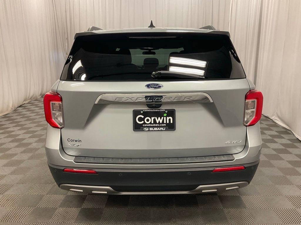 Used 2023 Ford Explorer XLT w/ Equipment Group 202A AWD/4WD image 5