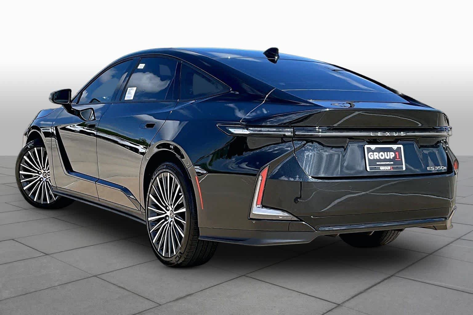 New 2026 Lexus ES 350e FWD image 12