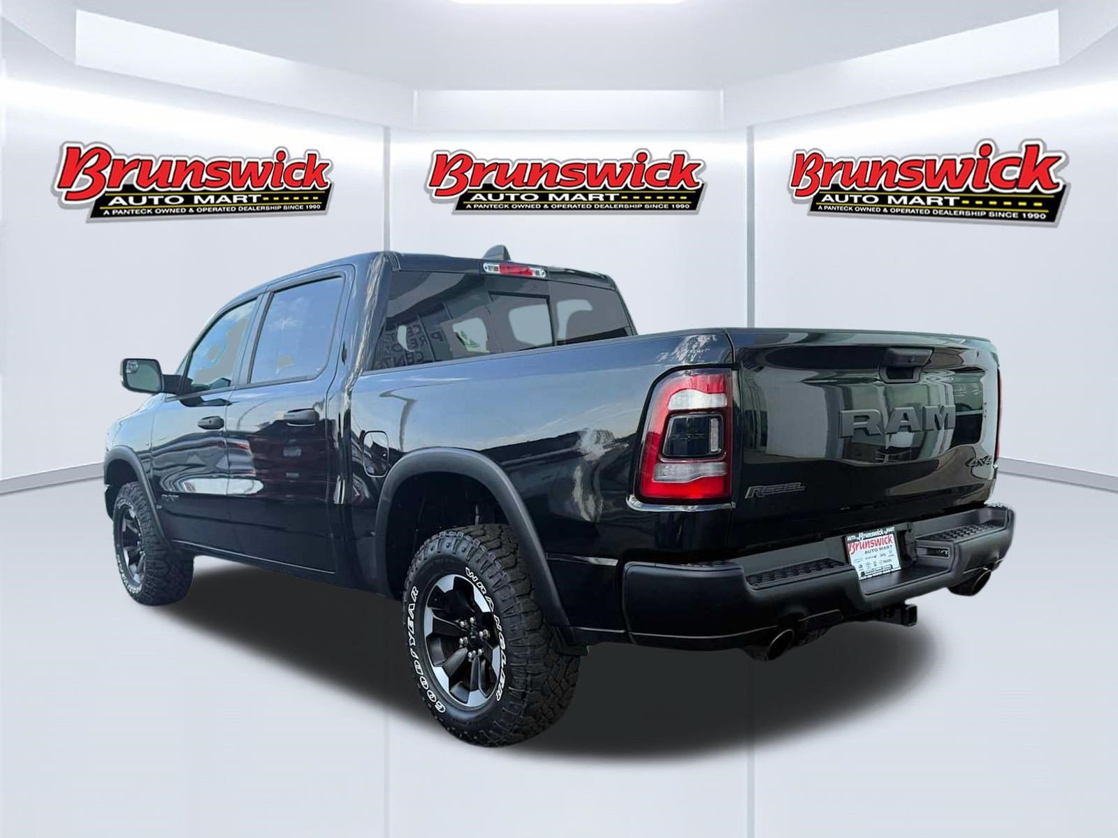 Used 2022 RAM 1500 Rebel w/ Rebel Level 1 Equipment Group AWD/4WD image 6
