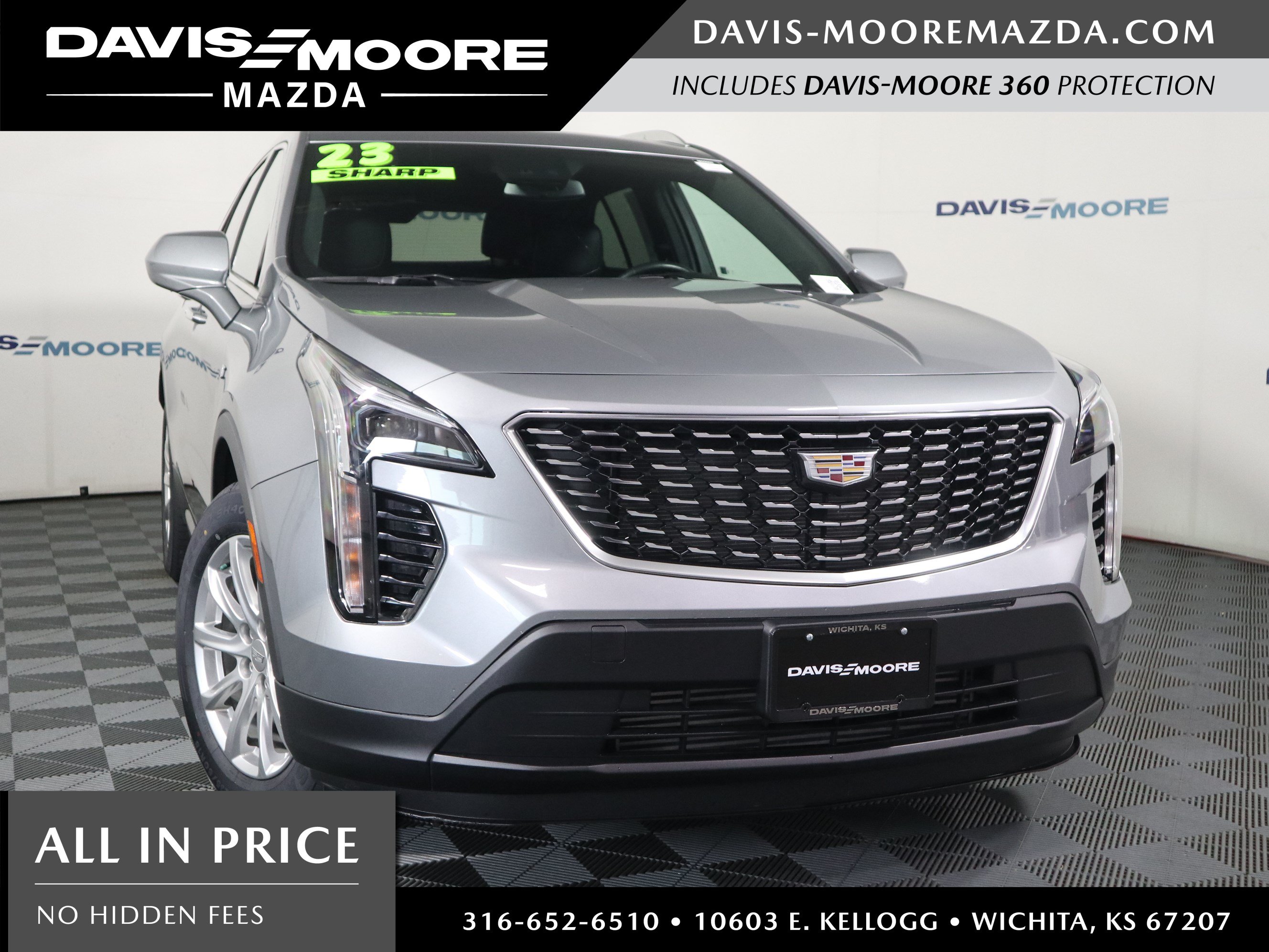 Used 2023 Cadillac XT4 Luxury w/ Cold Weather Package FWD image 1