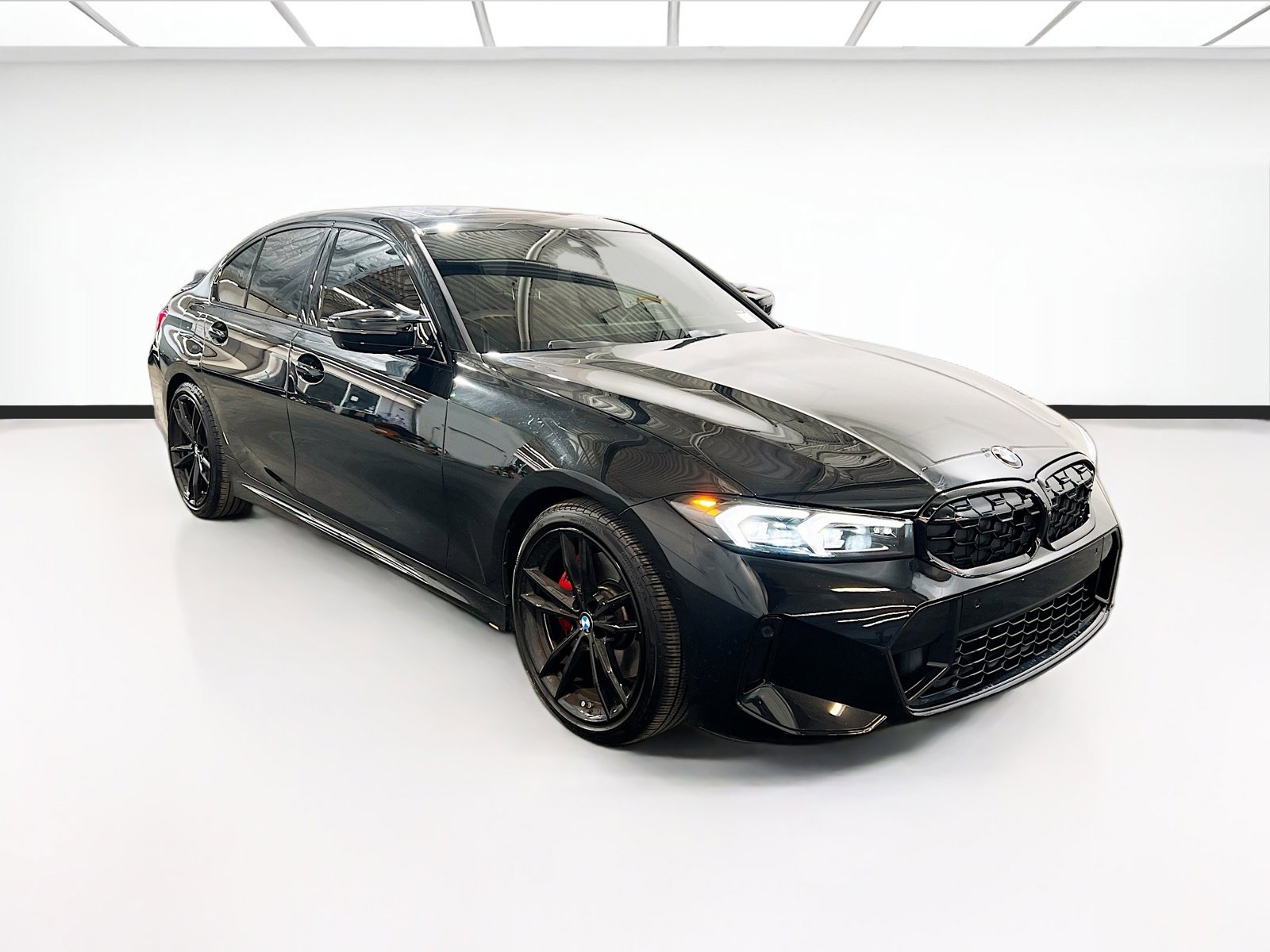 Used 2024 BMW M340i w/ Premium Package image 3
