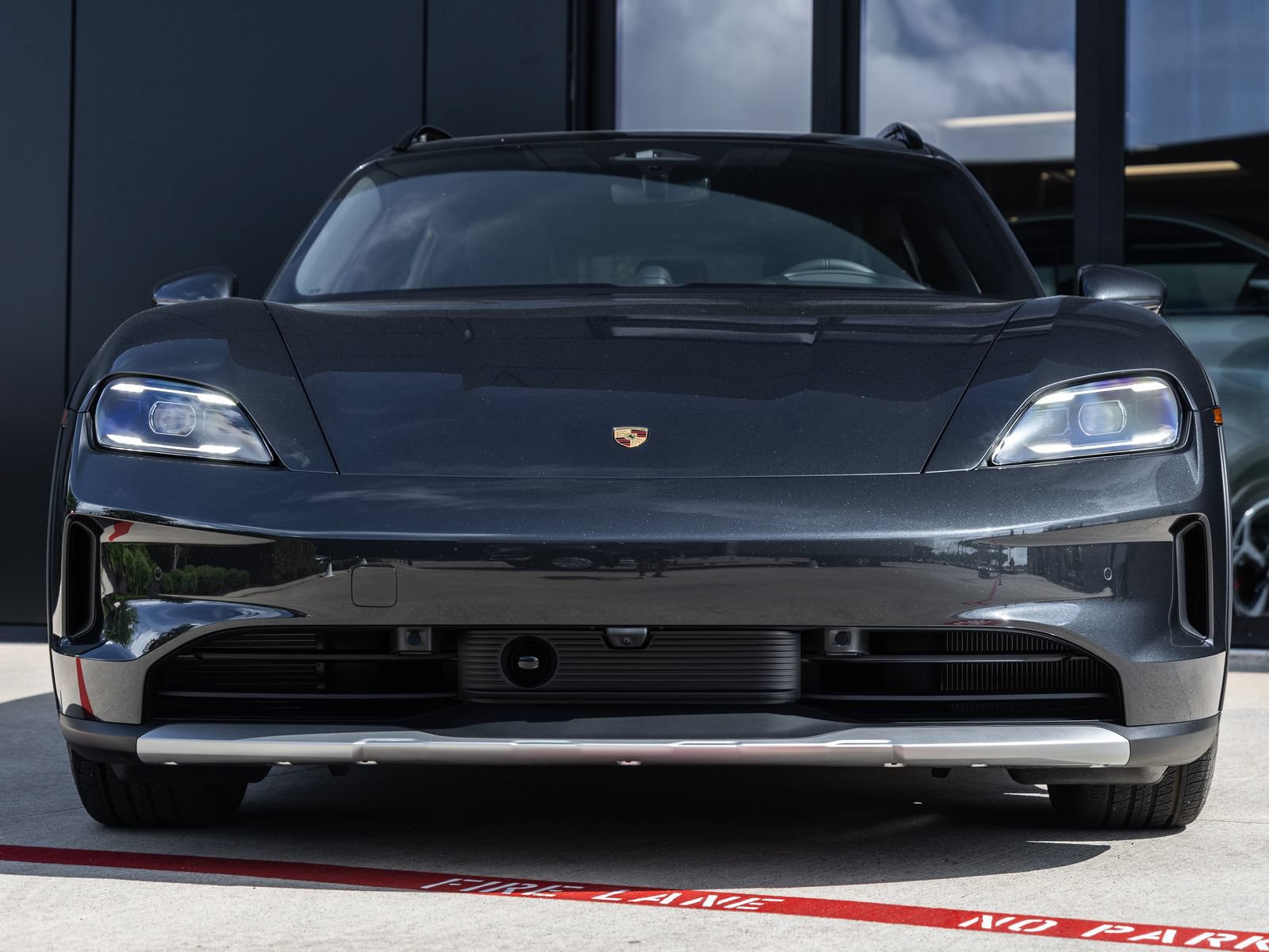New 2026 Porsche Taycan 4S AWD/4WD image 8
