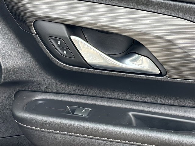 Used 2023 GMC Terrain SLT image 37