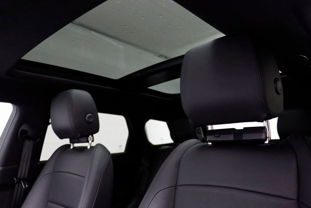 Used 2026 Land Rover Range Rover Evoque S image 13