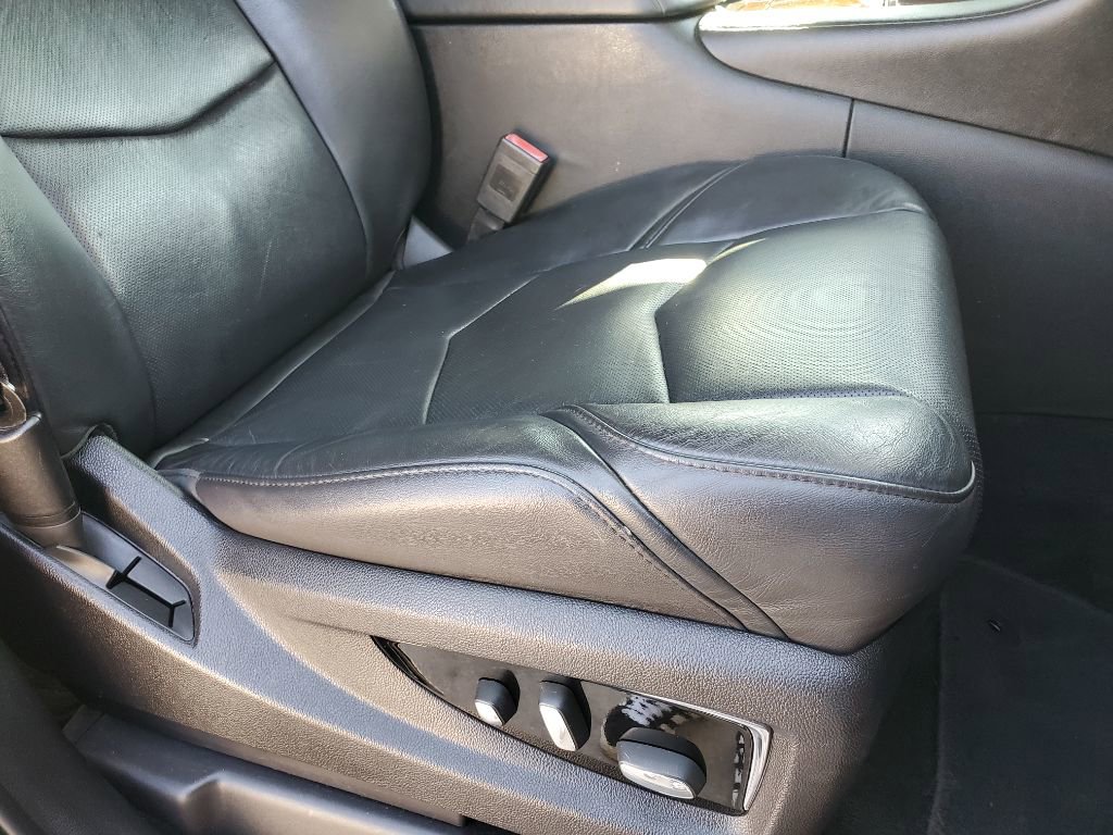 Used 2016 Cadillac Escalade Premium image 34