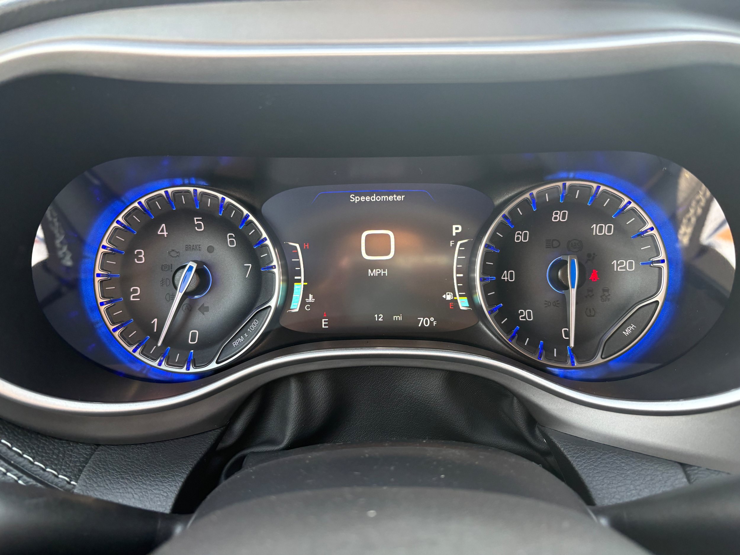 New 2027 Chrysler Pacifica Select FWD image 22