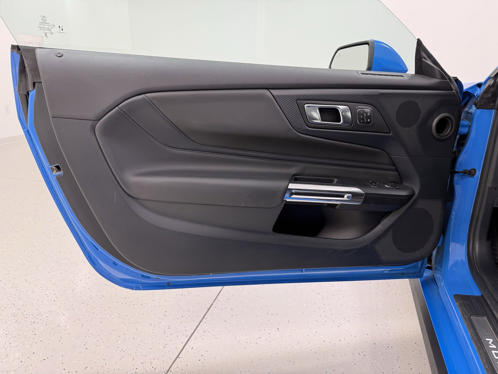 Used 2024 Ford Mustang GT Premium image 12