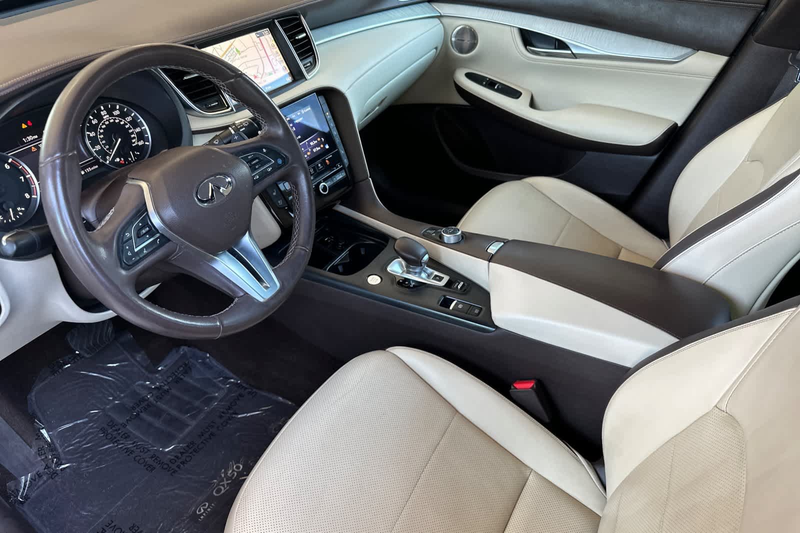 Used 2019 INFINITI QX50 Essential w/ Sensory Package AWD/4WD image 11