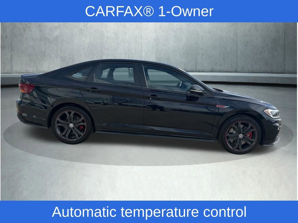 Used 2019 Volkswagen Jetta GLI image 3