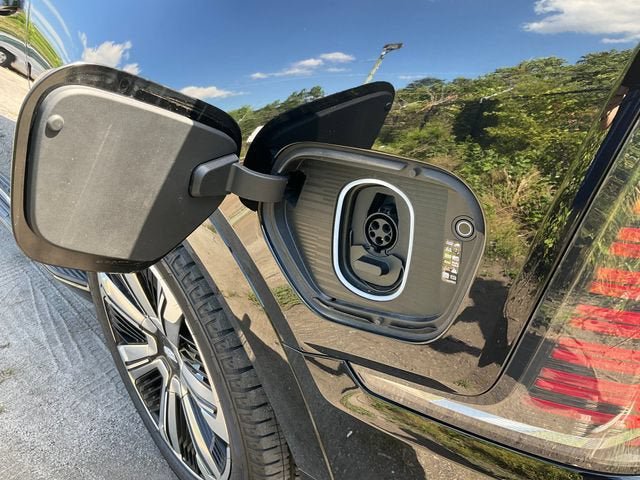 New 2025 Cadillac Escalade IQ Luxury 2 AWD/4WD image 29